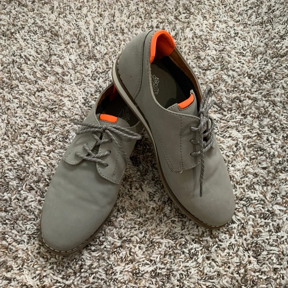 Thereabouts Boys Milford Jr Dress Shoes Gray /Orange Faux Suede Memory Foam 6M